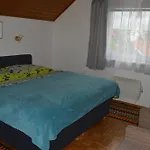 Tomi Apartmán