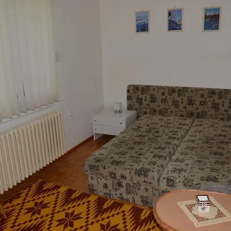 Tomi Apartman
