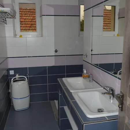 Apartman Tomi