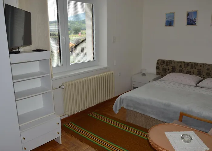 Tomi Apartament