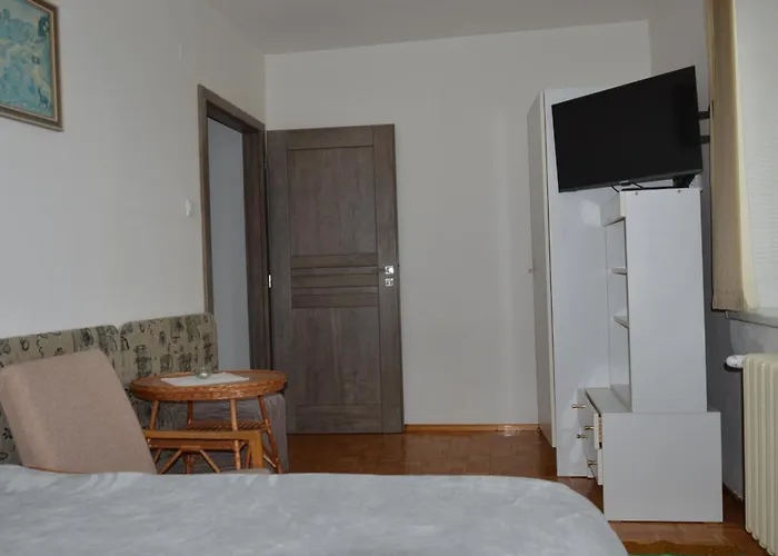 Apartament Tomi